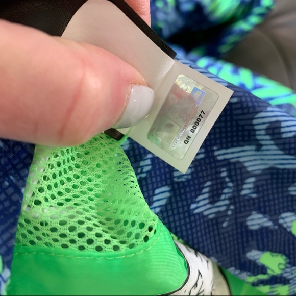 YOUTH 14/16 YRS THE NORTH FACE LIGHTWEIGHT RAIN/WIND JACKET - Picture 12 of 13